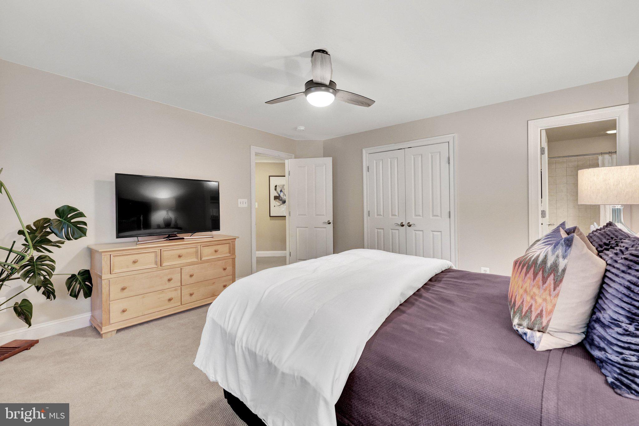 OAKTON - Residential