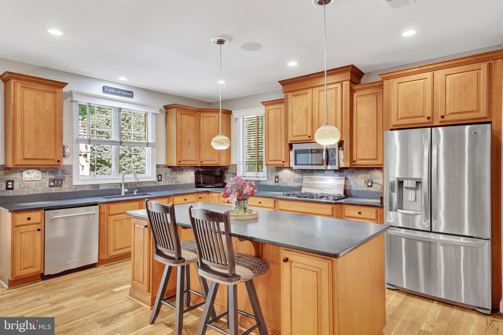 OAKTON - Residential