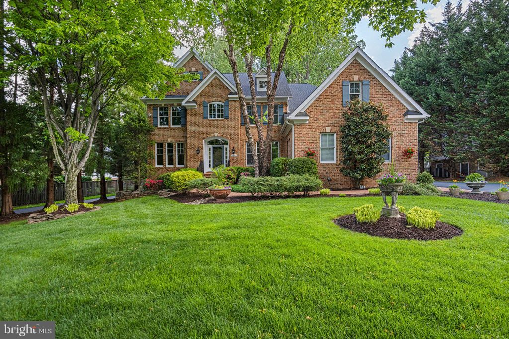 Photo of 2961 Wilson Avenue, OAKTON, VA 22124 (MLS # VAFX2302104)