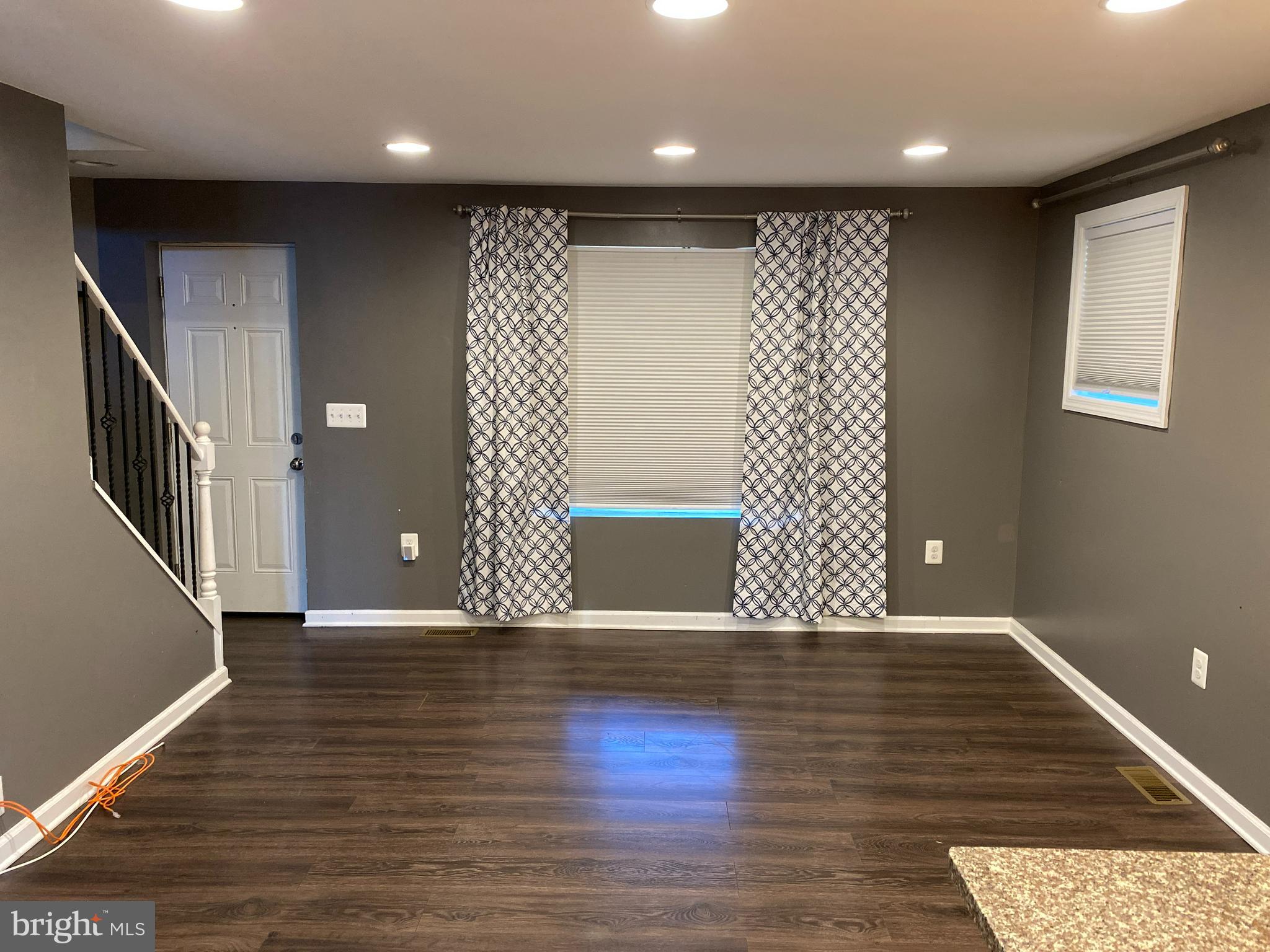 ARUNDEL GARDENS - Residential Lease