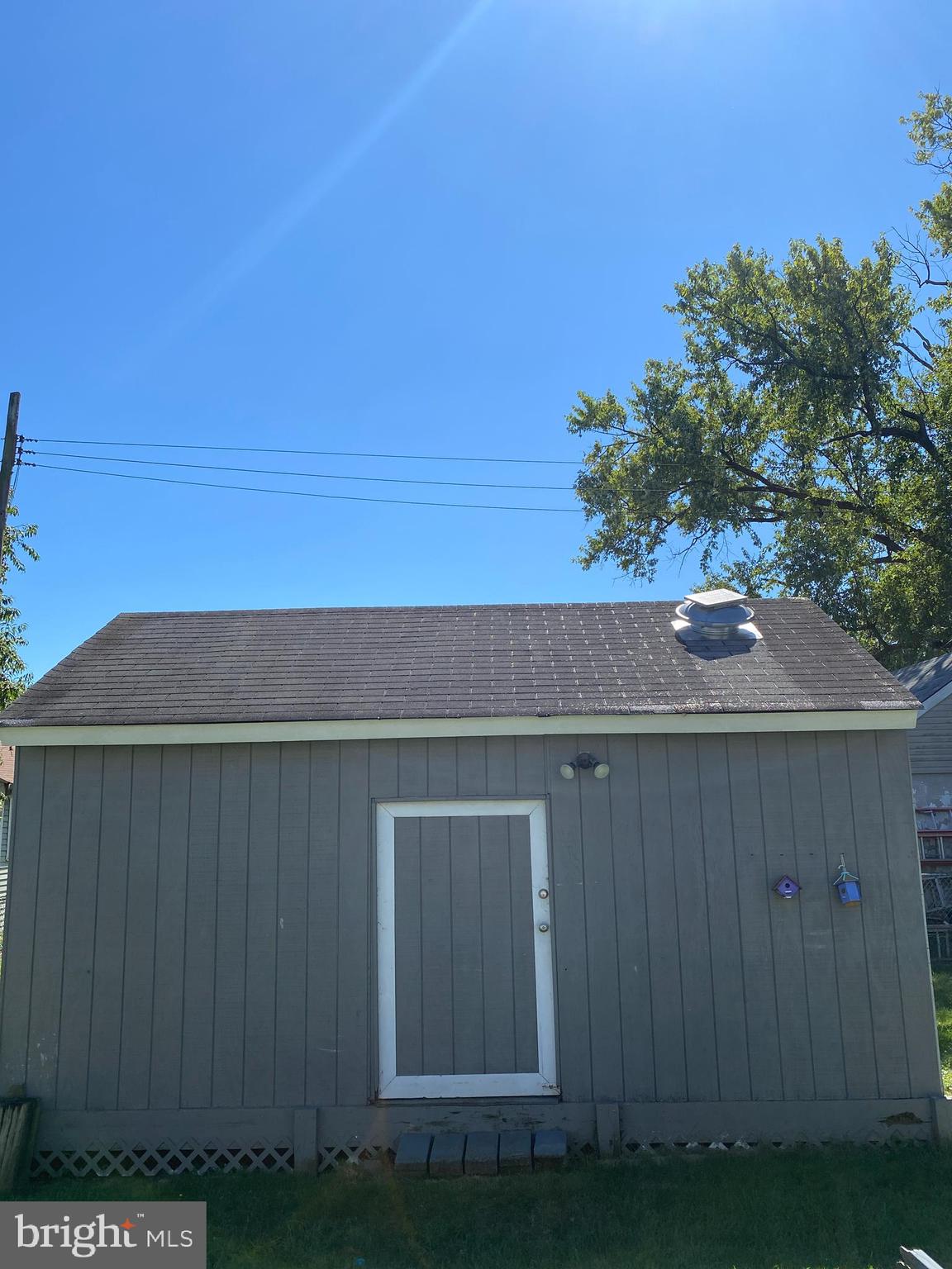 ARUNDEL GARDENS - Residential Lease