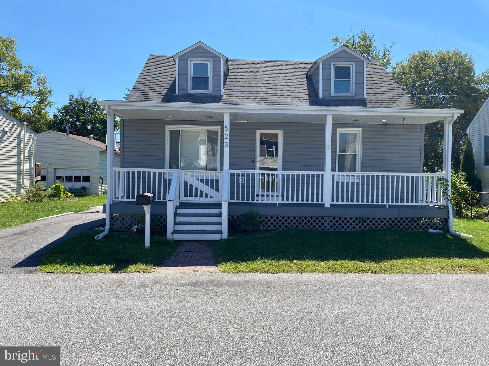 ARUNDEL GARDENS - Residential Lease