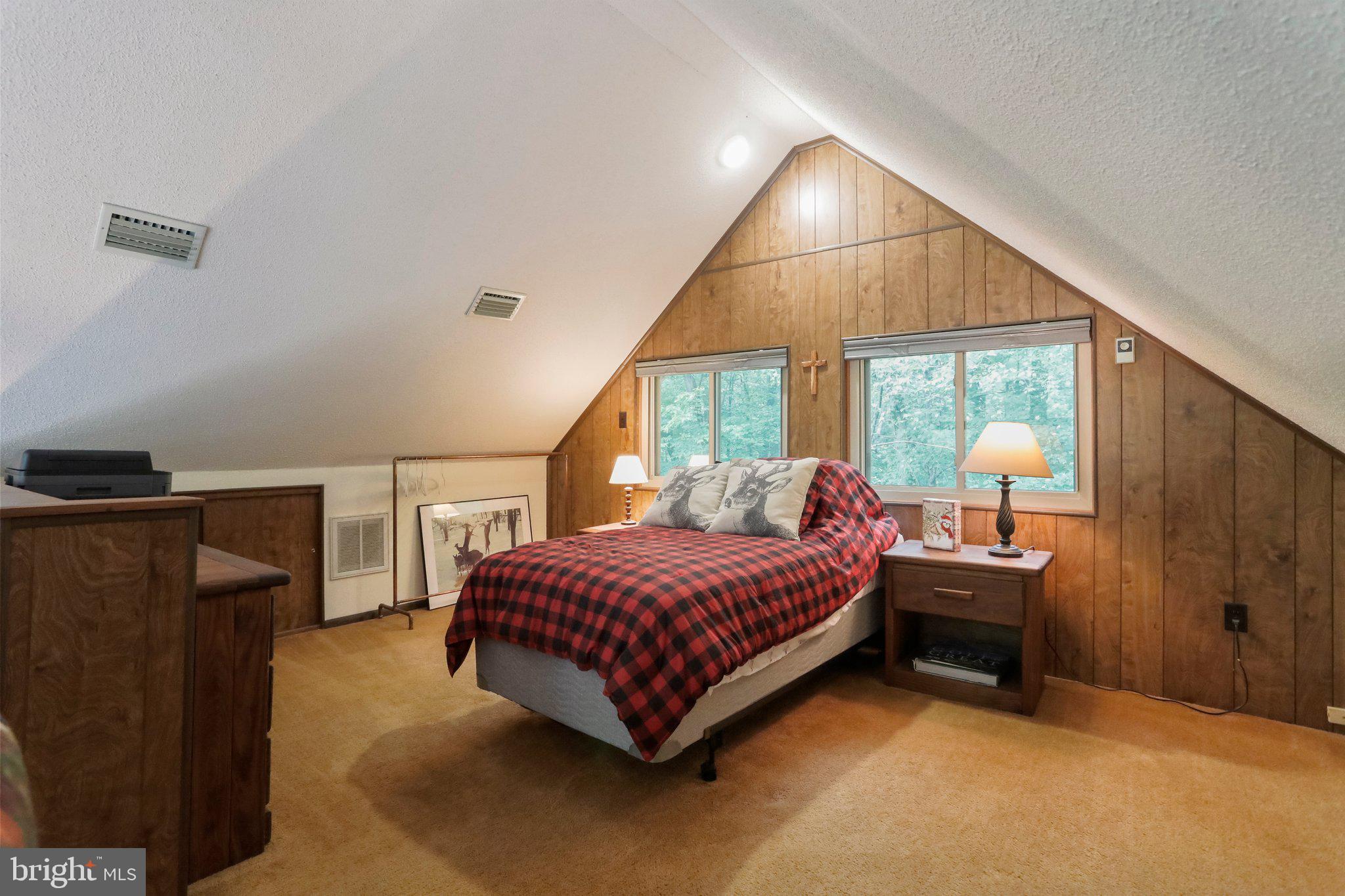 THE WOODS - Residential