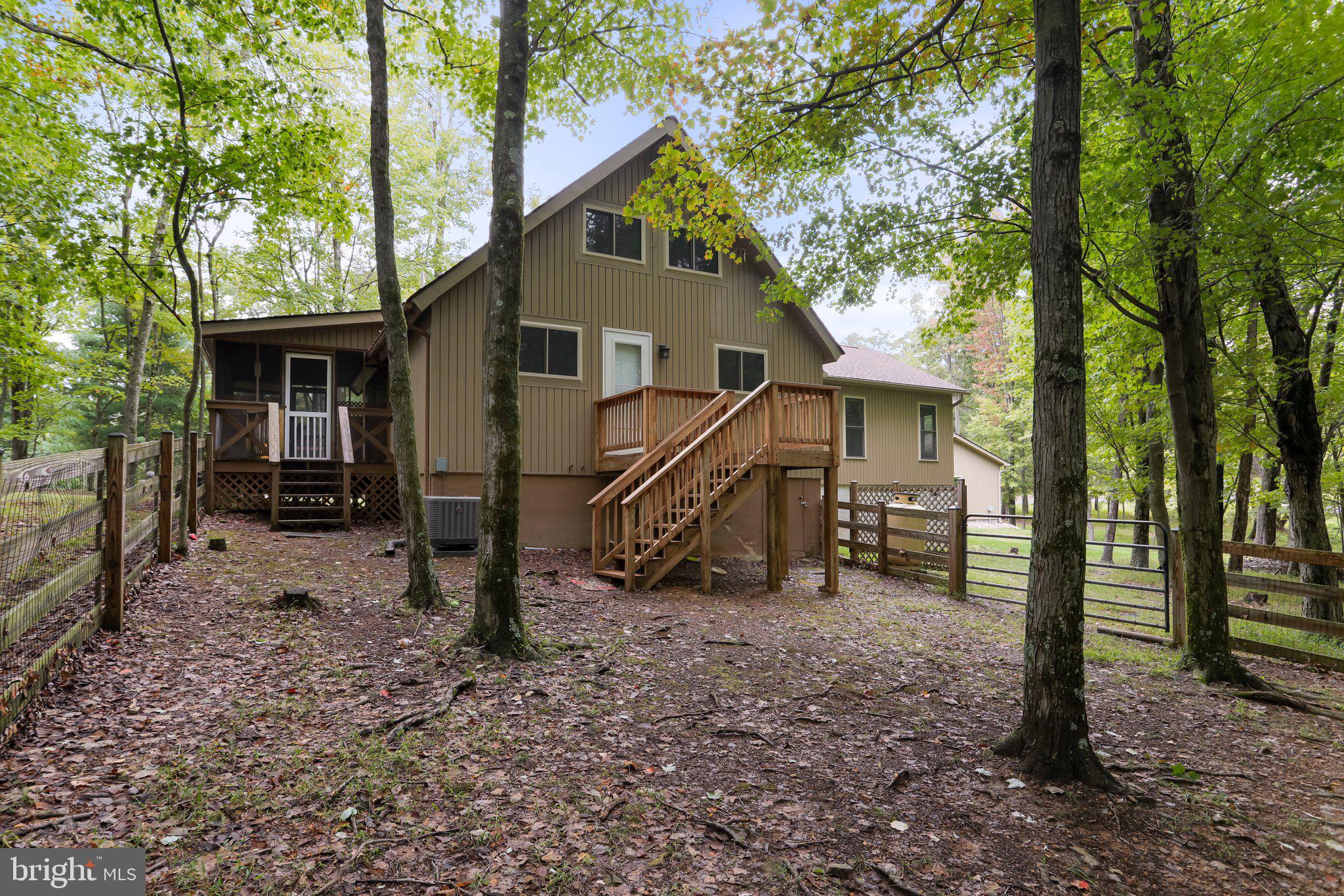 THE WOODS - Residential