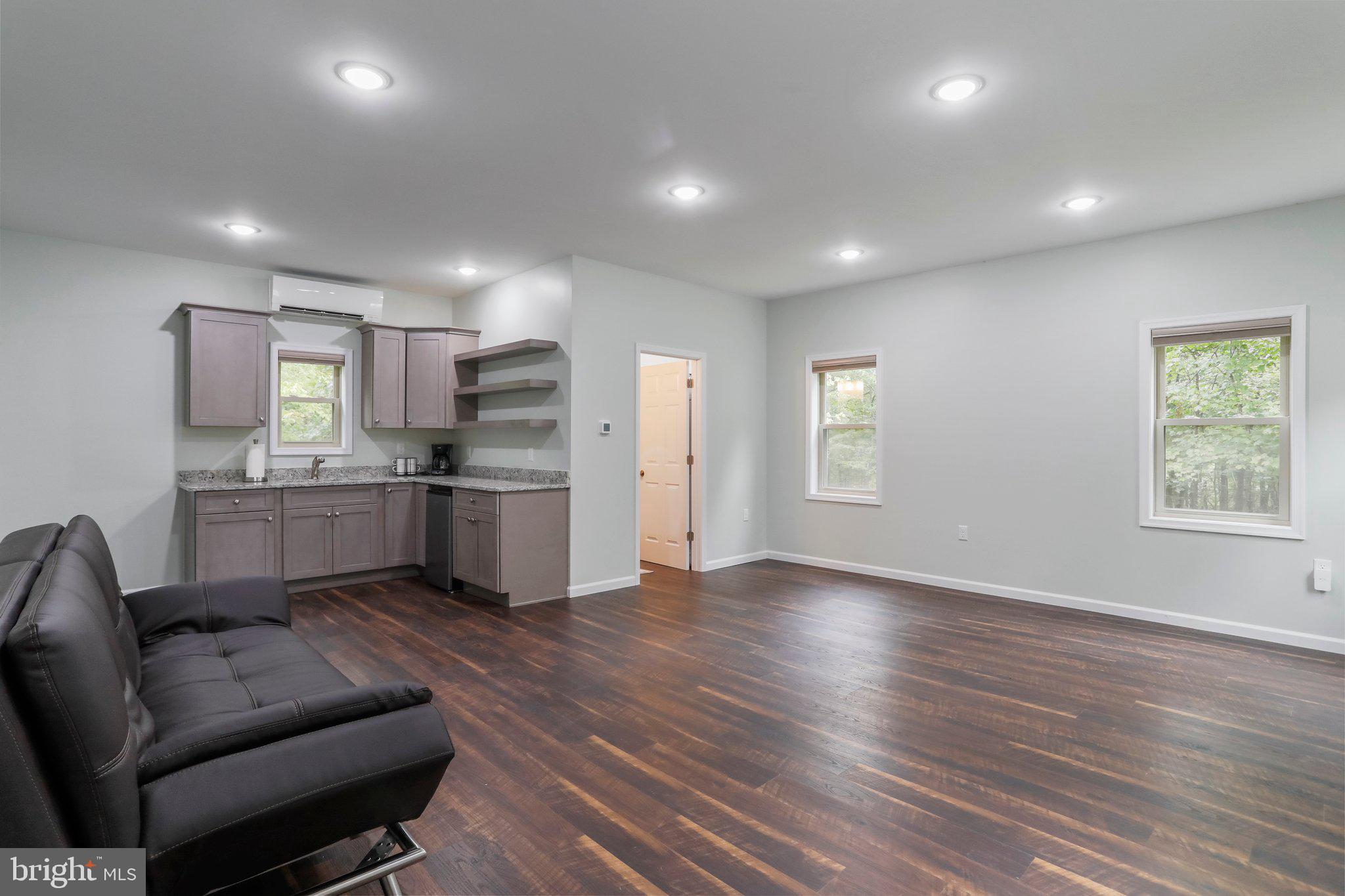 THE WOODS - Residential