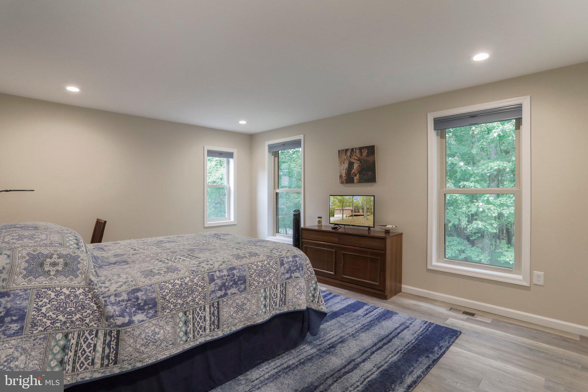 THE WOODS - Residential