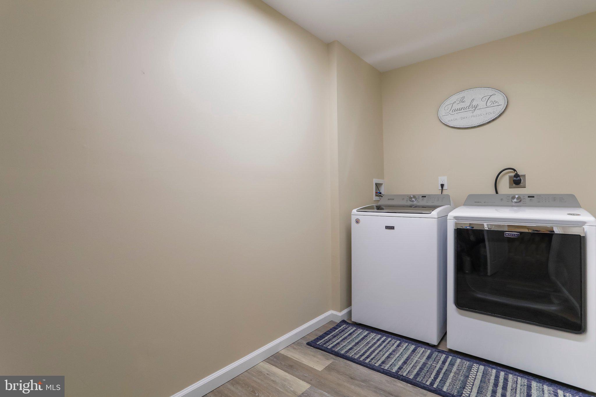 THE WOODS - Residential