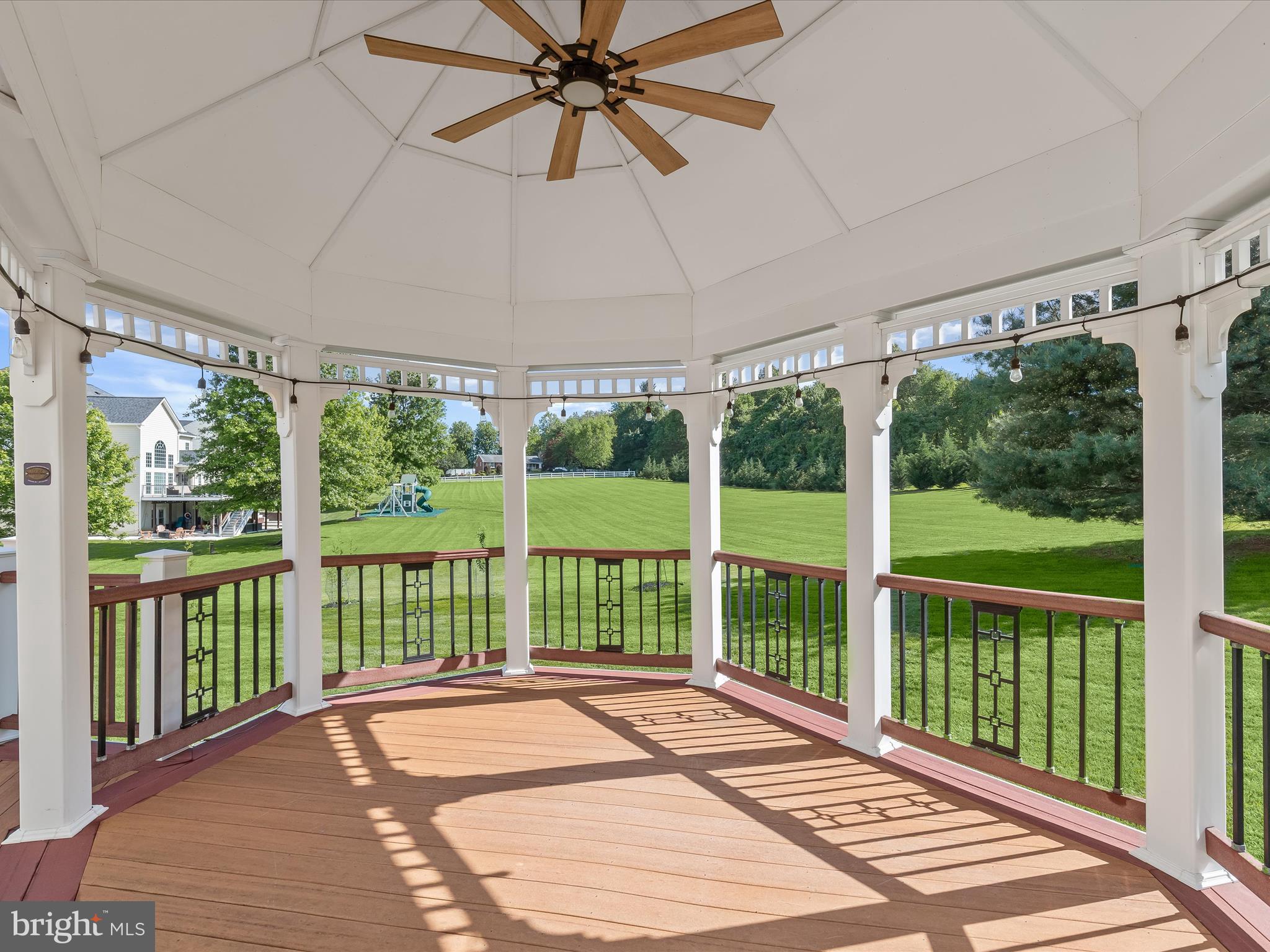 MACBETH FARM - Residential