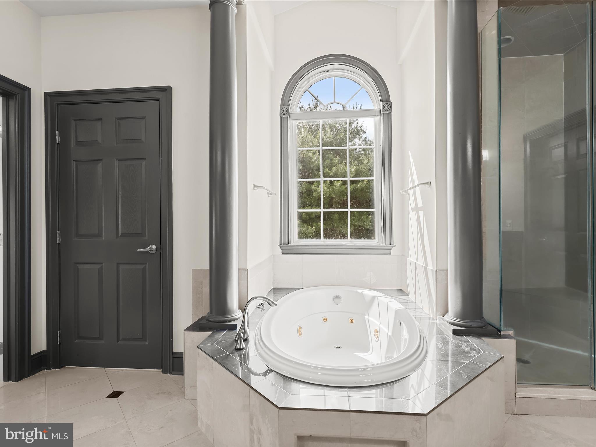 MACBETH FARM - Residential