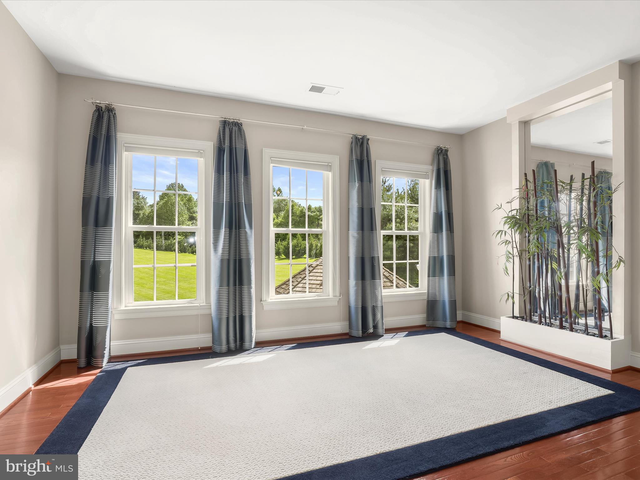 MACBETH FARM - Residential