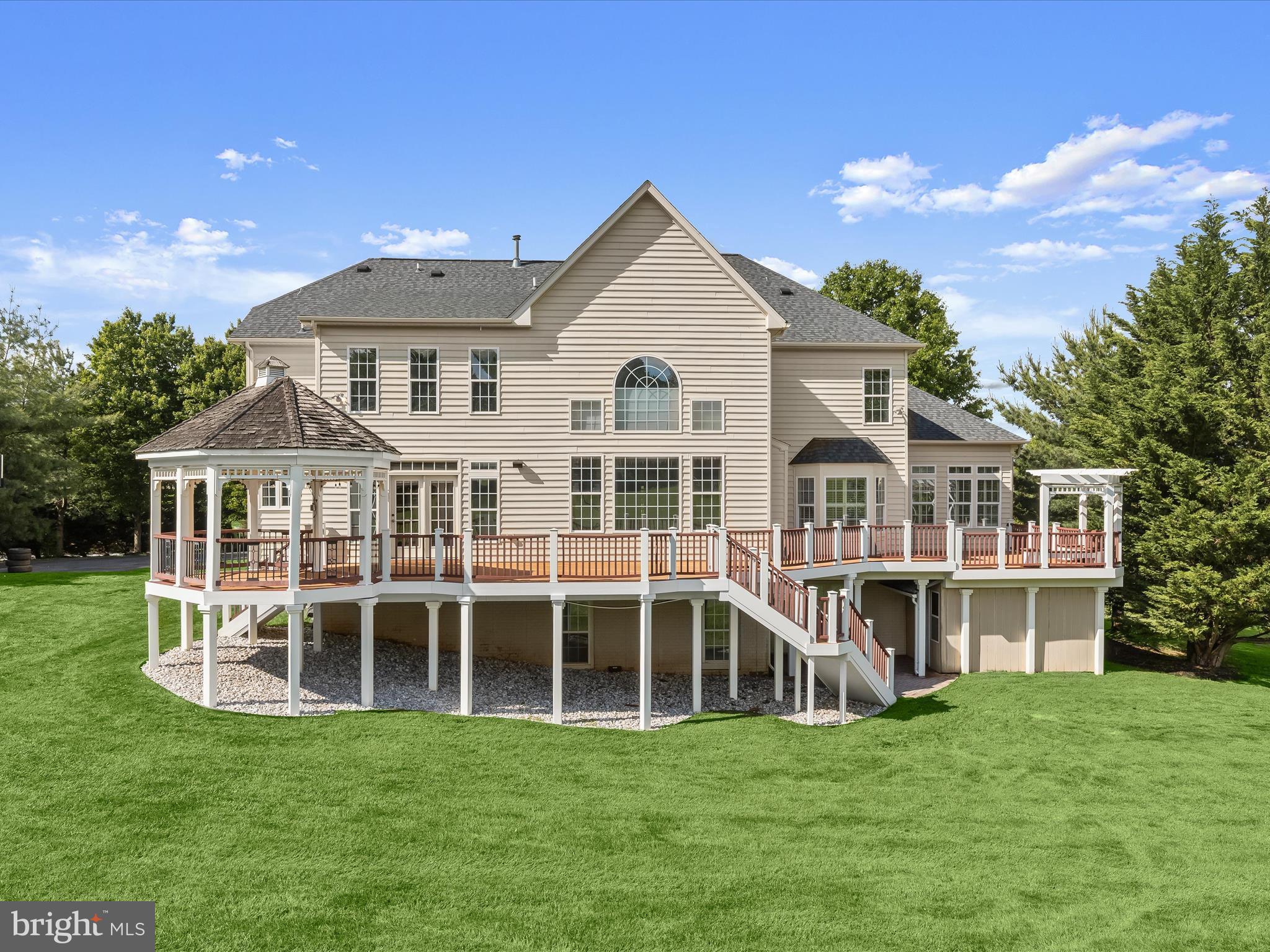 MACBETH FARM - Residential