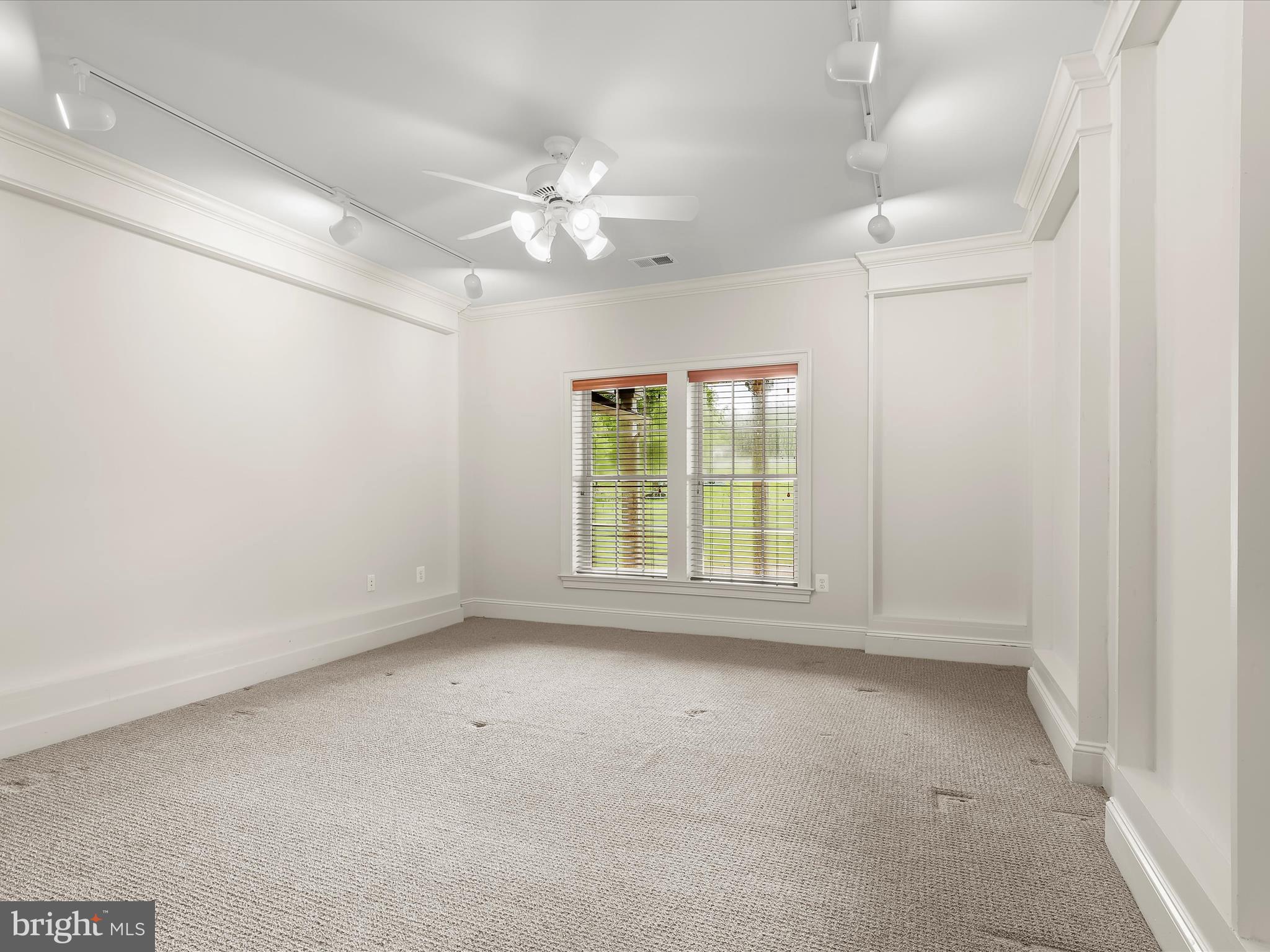 MACBETH FARM - Residential