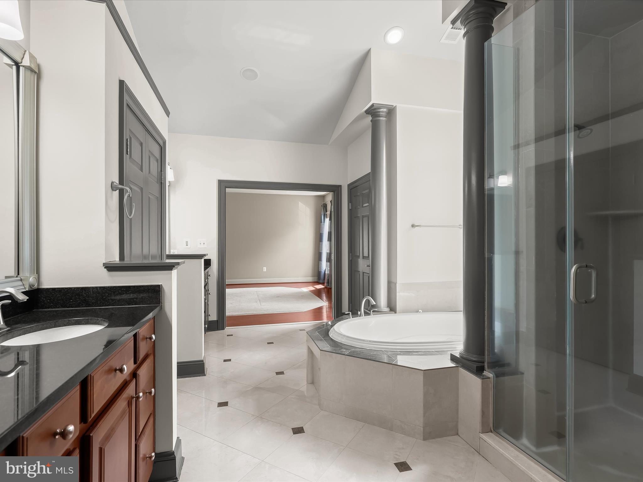 MACBETH FARM - Residential