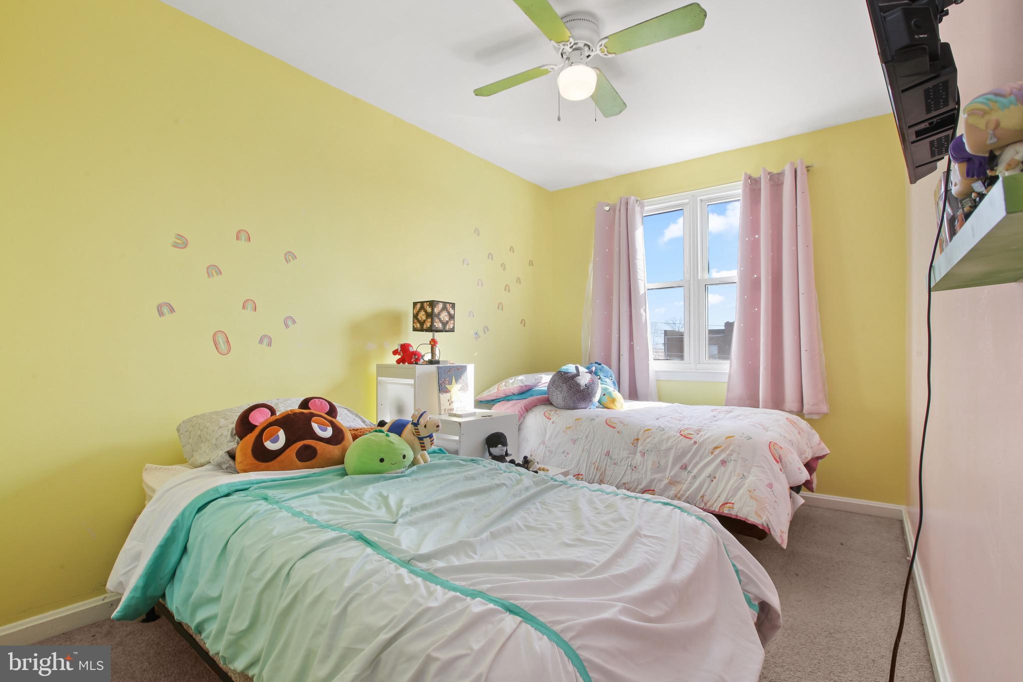 MIDDLE RIVER - Residential