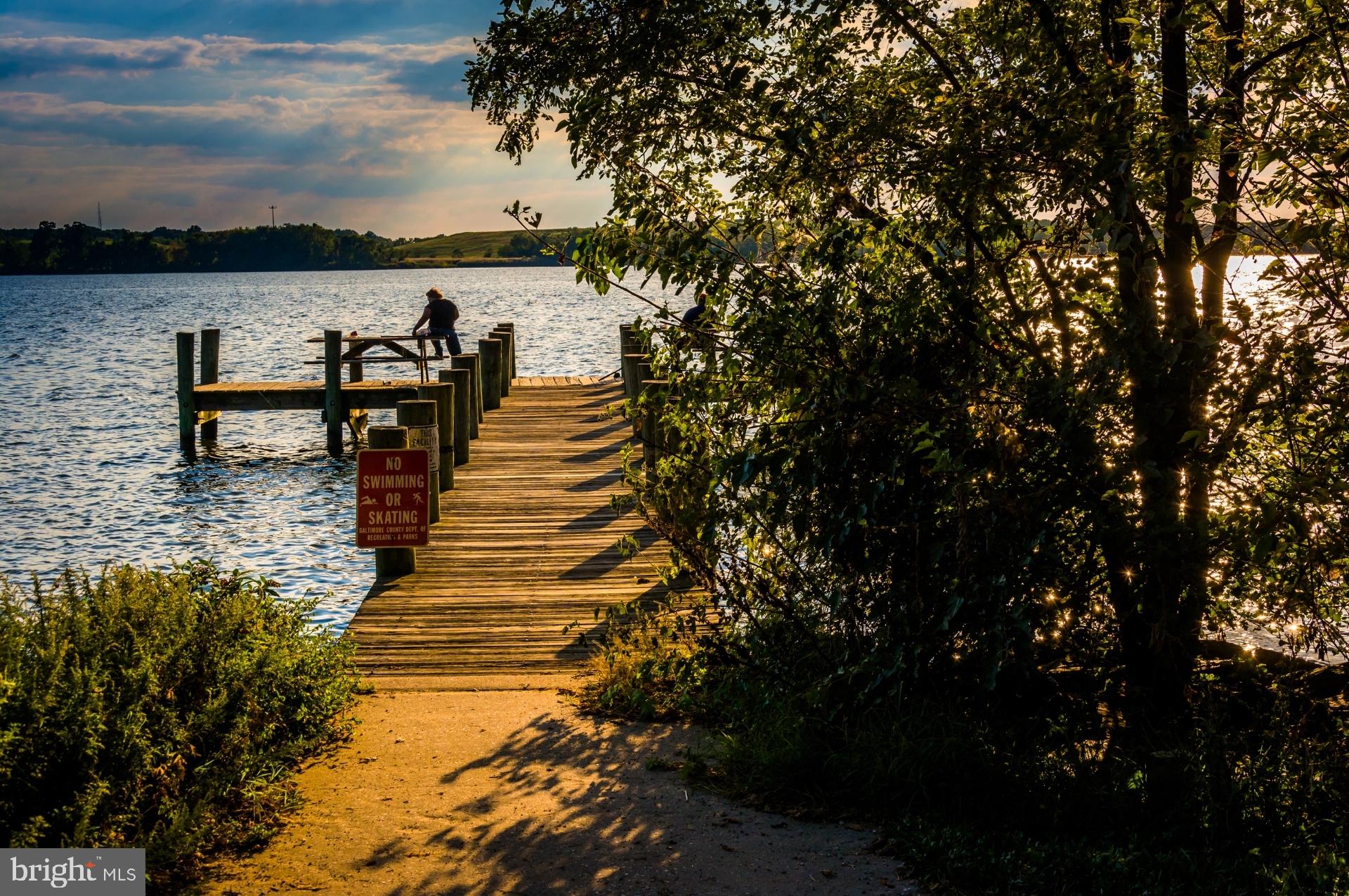 MIDDLE RIVER - Residential