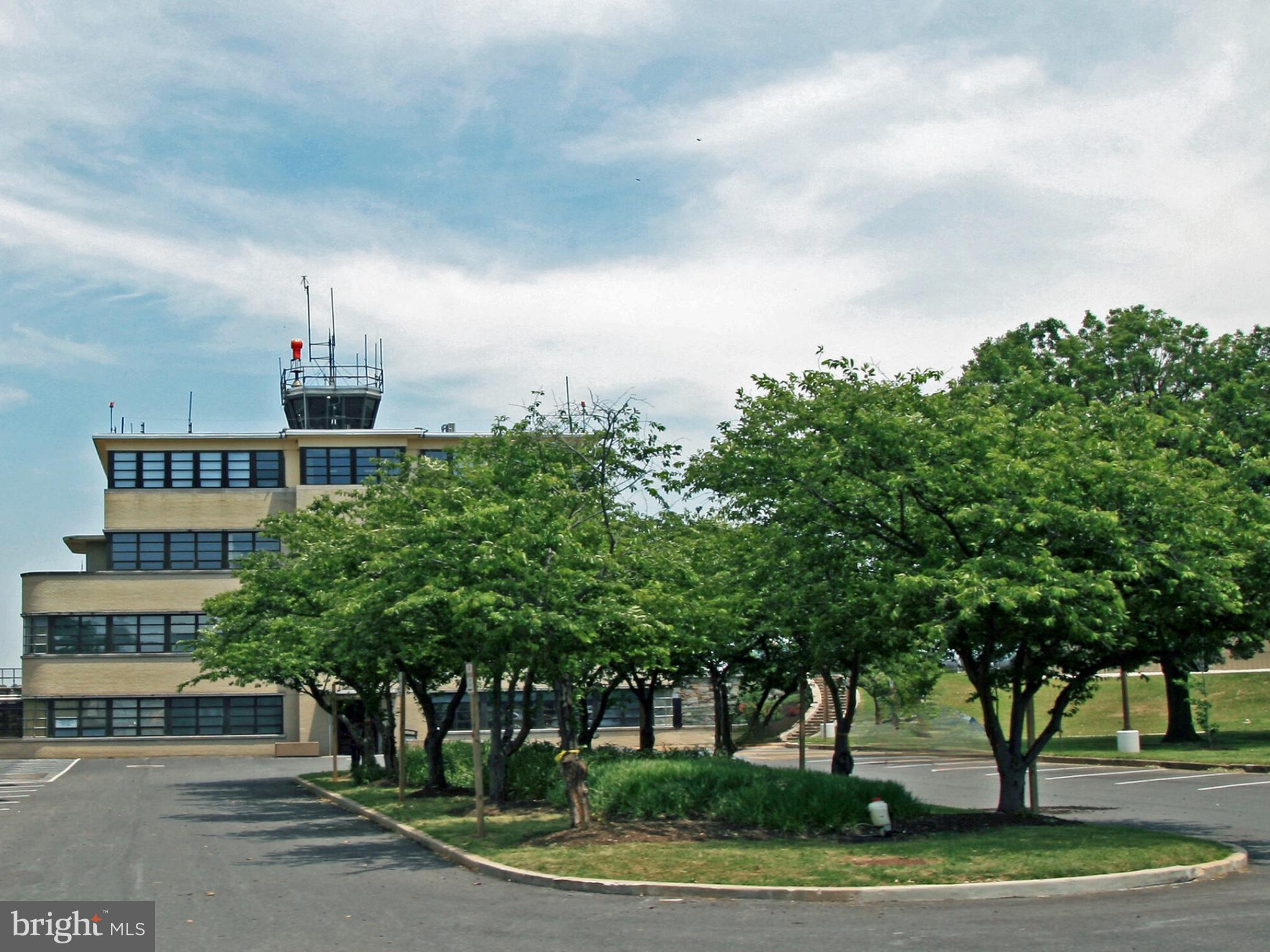 MIDDLE RIVER - Residential