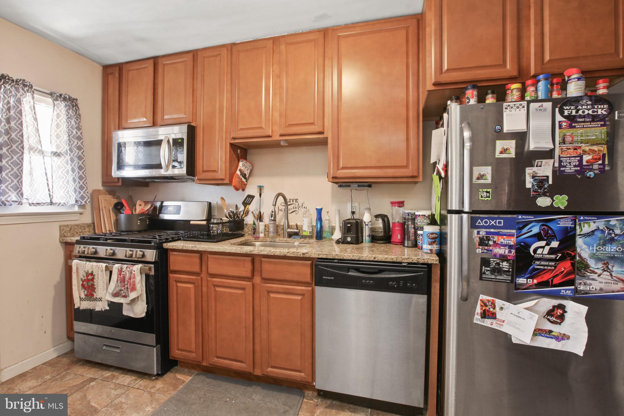 MIDDLE RIVER - Residential