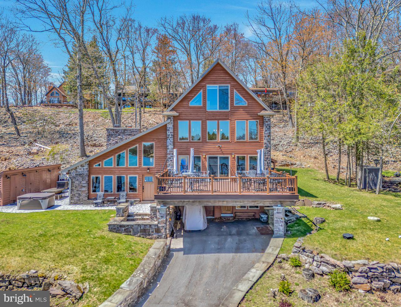 71 LAKE DRIVE