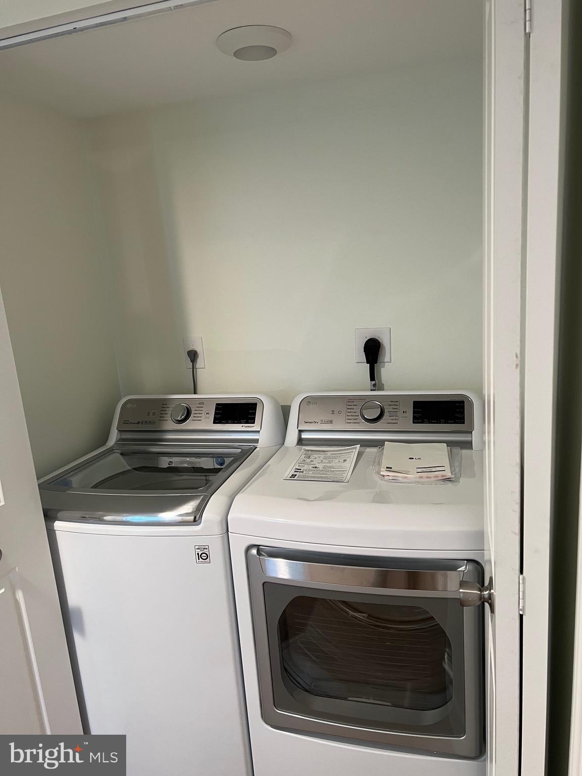 TARQUIN VILLAGE - Residential Lease