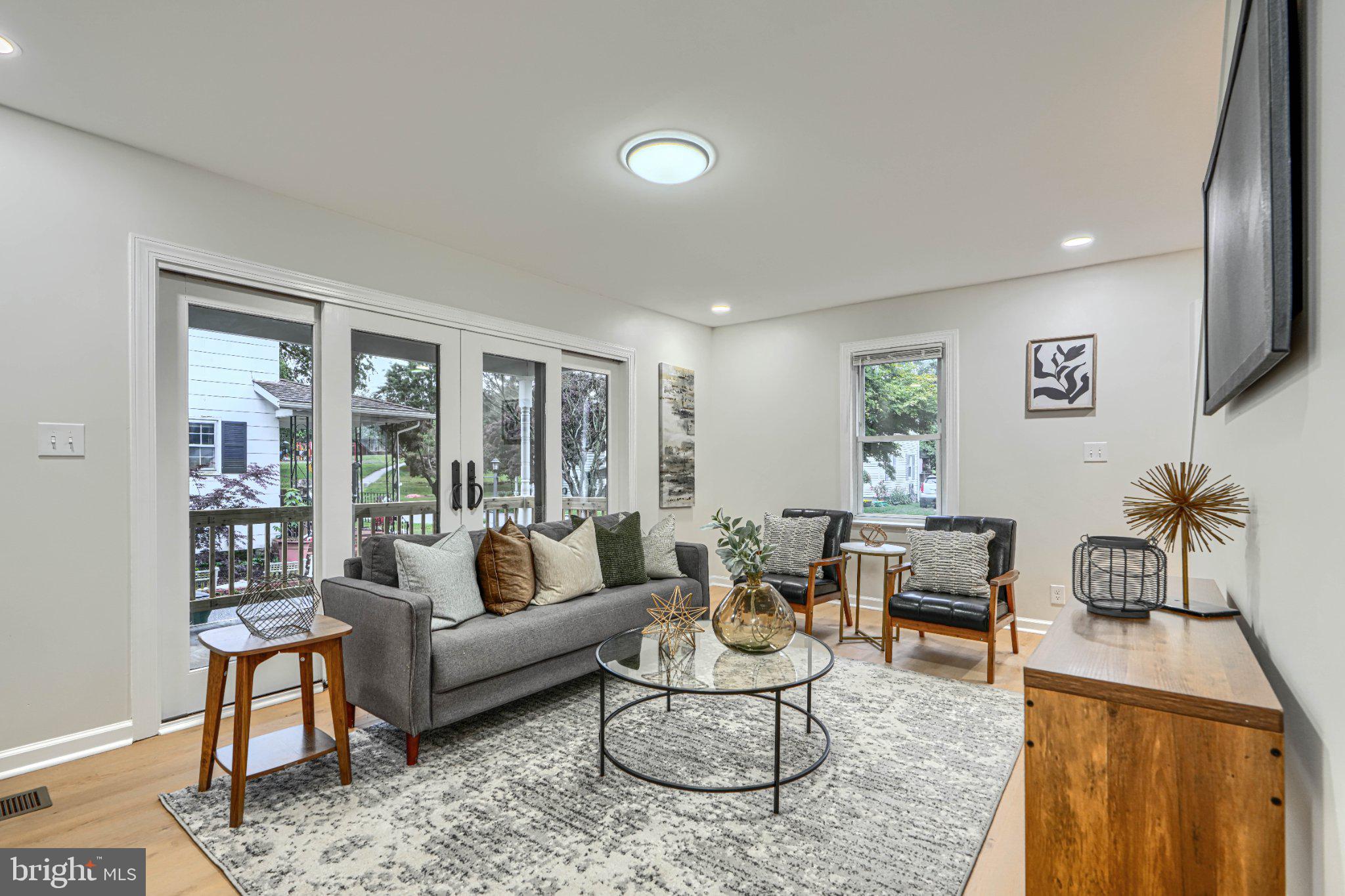 ABERDEEN HILLS - Residential