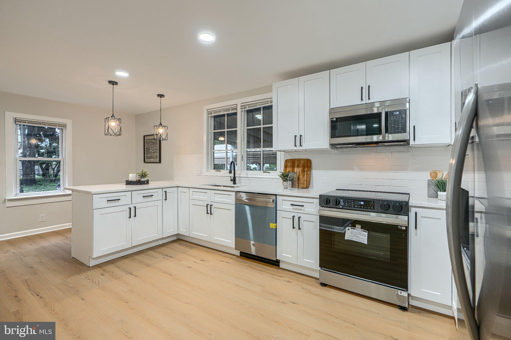 ABERDEEN HILLS - Residential