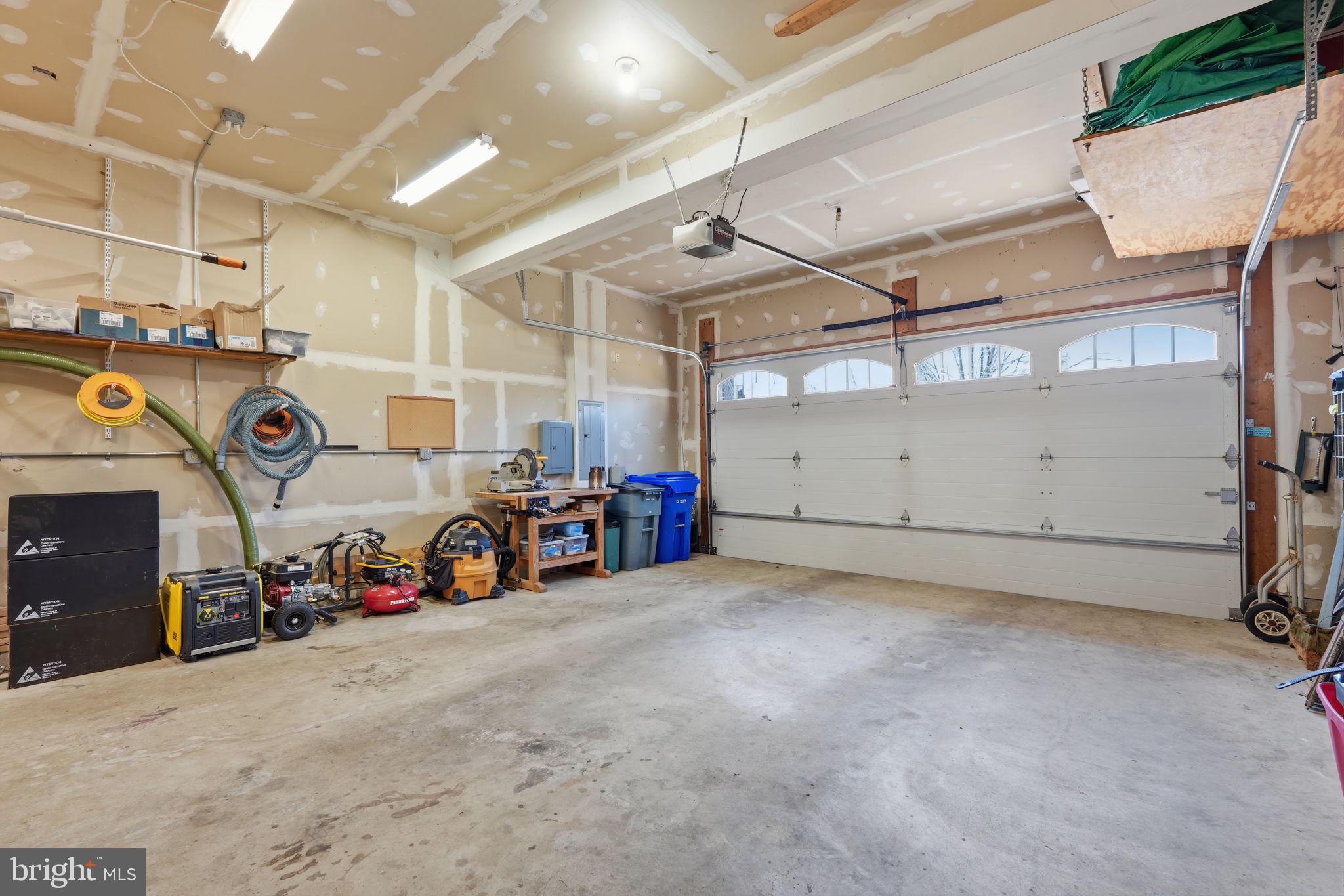 WOODFIELD ESTATES - Residential