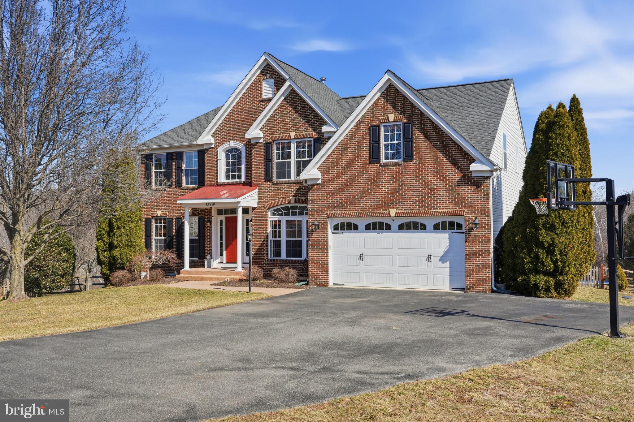 WOODFIELD ESTATES - Residential