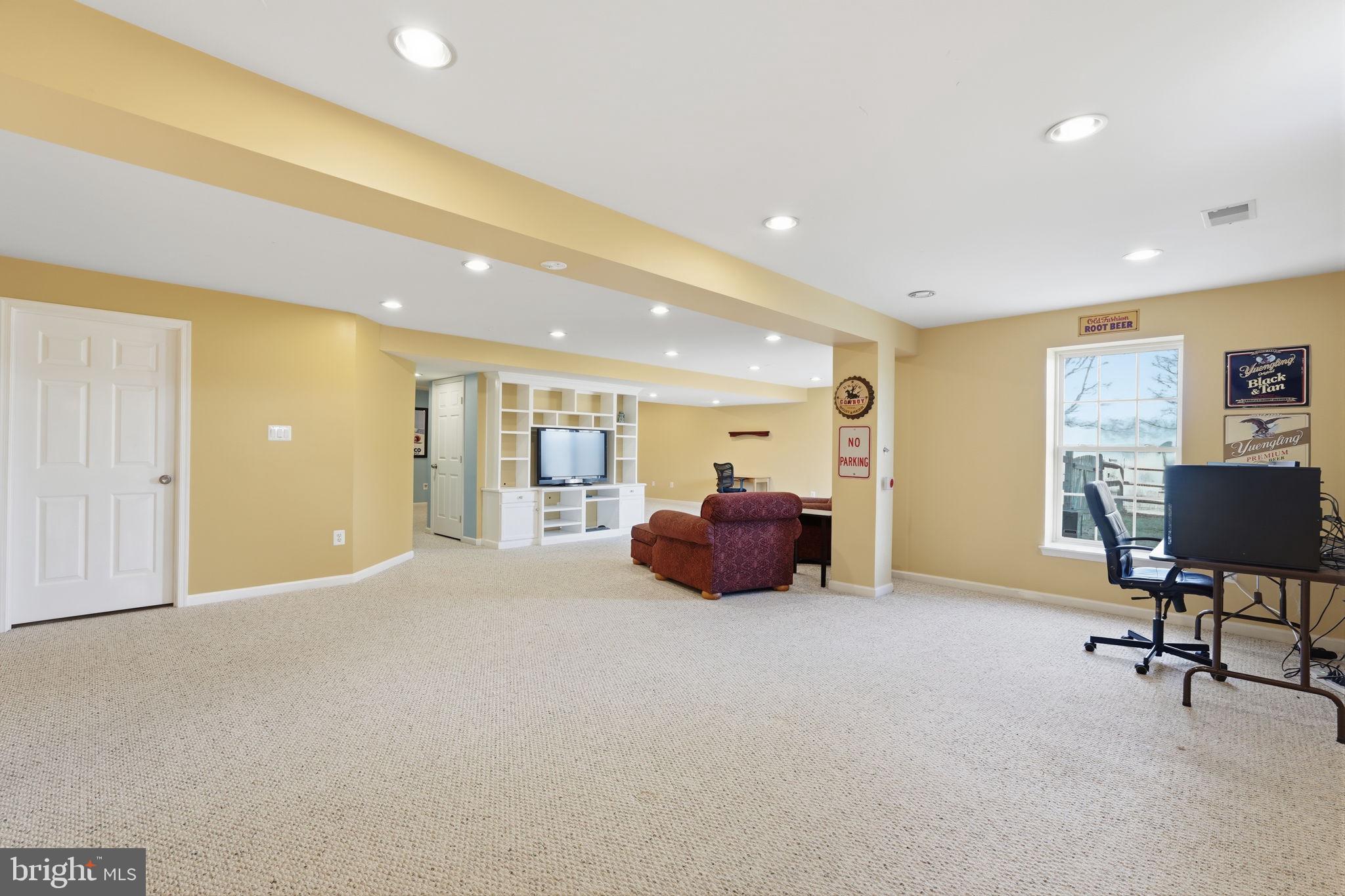 WOODFIELD ESTATES - Residential