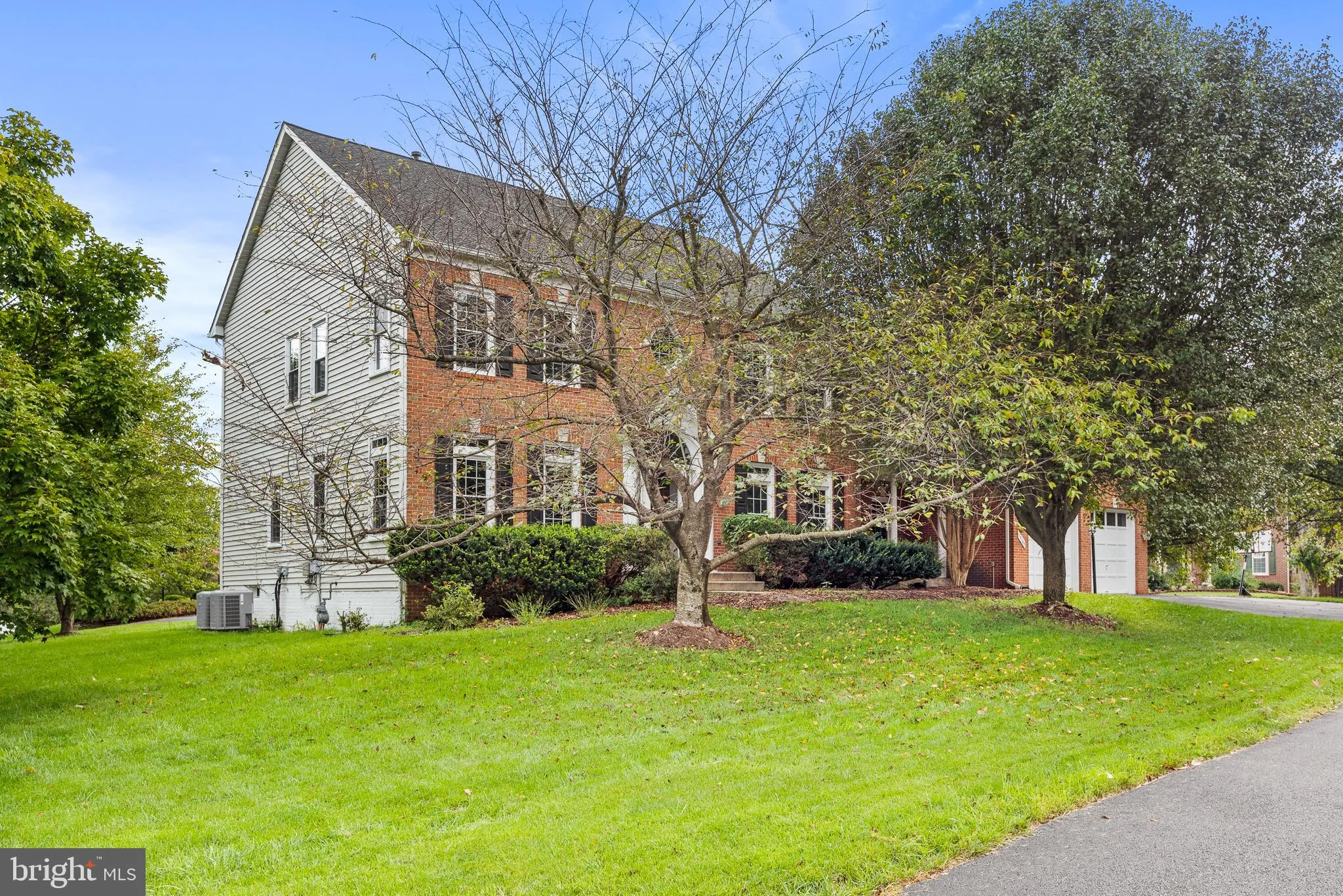 13105 Lou Alice Way, Herndon, VA 20171