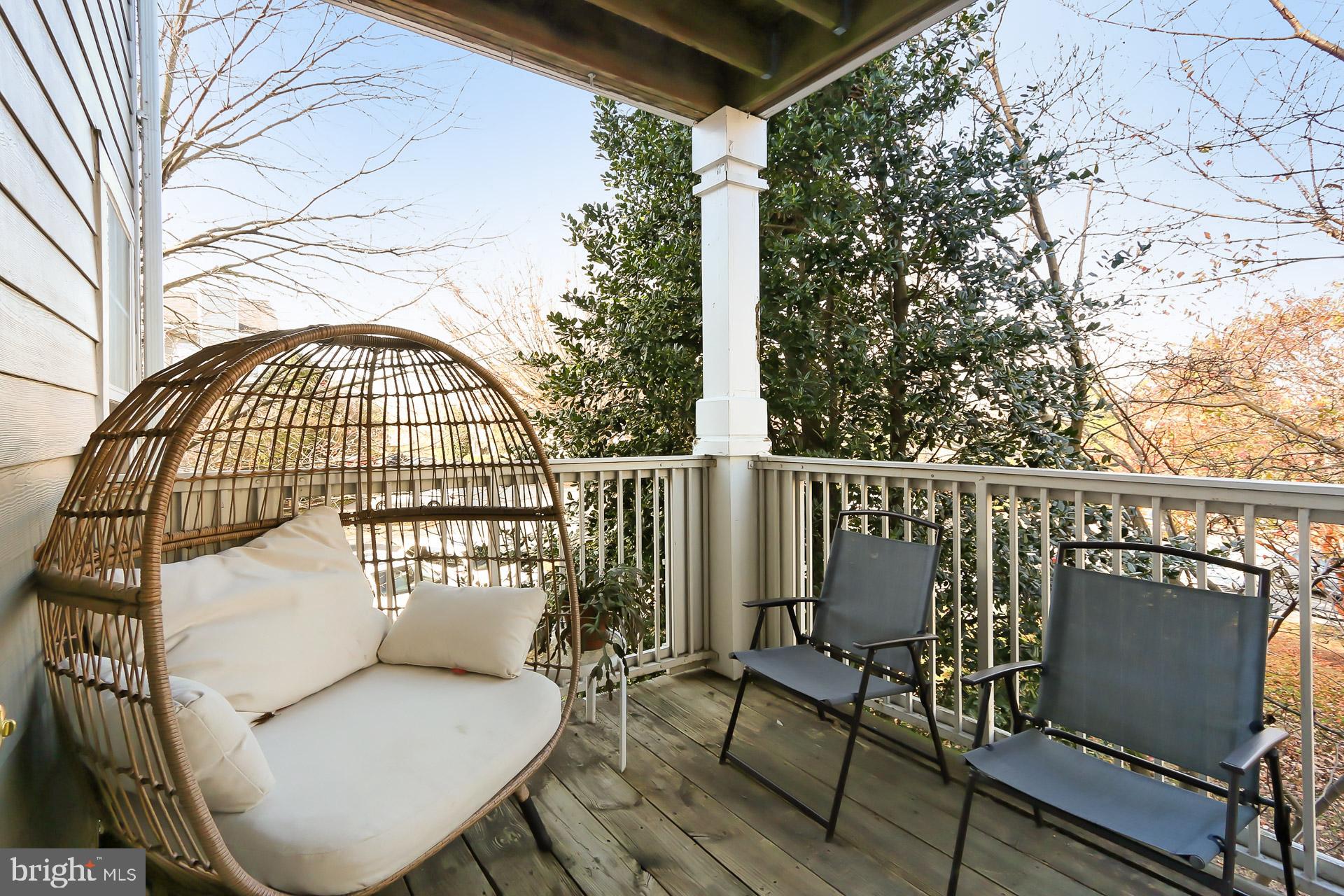 EDGEWATER AT TOWN CENTER - Residential