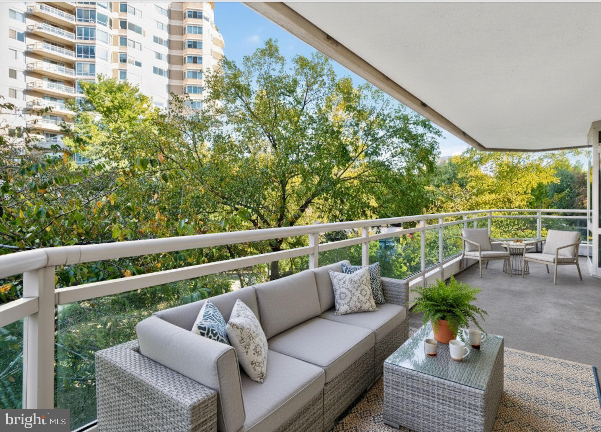 SOMERSET HOUSE CONDOS - Residential