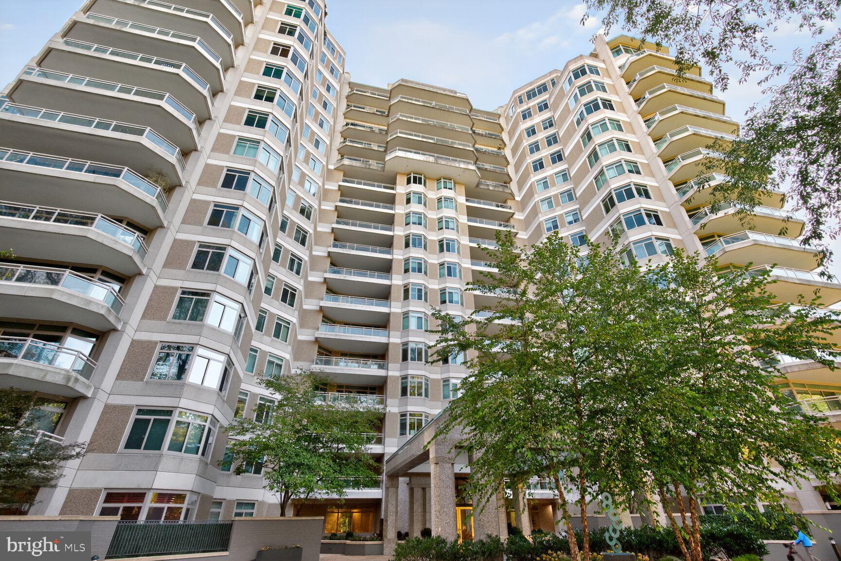 SOMERSET HOUSE CONDOS - Residential