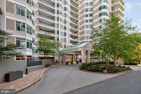 Photo of 5630 Wisconsin Avenue #406, CHEVY CHASE, MD 20815 (MLS # MDMC2204732)