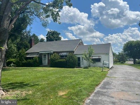 Photo of 1278 N Washington Street, POTTSTOWN, PA 19464 (MLS # PAMC2190230)