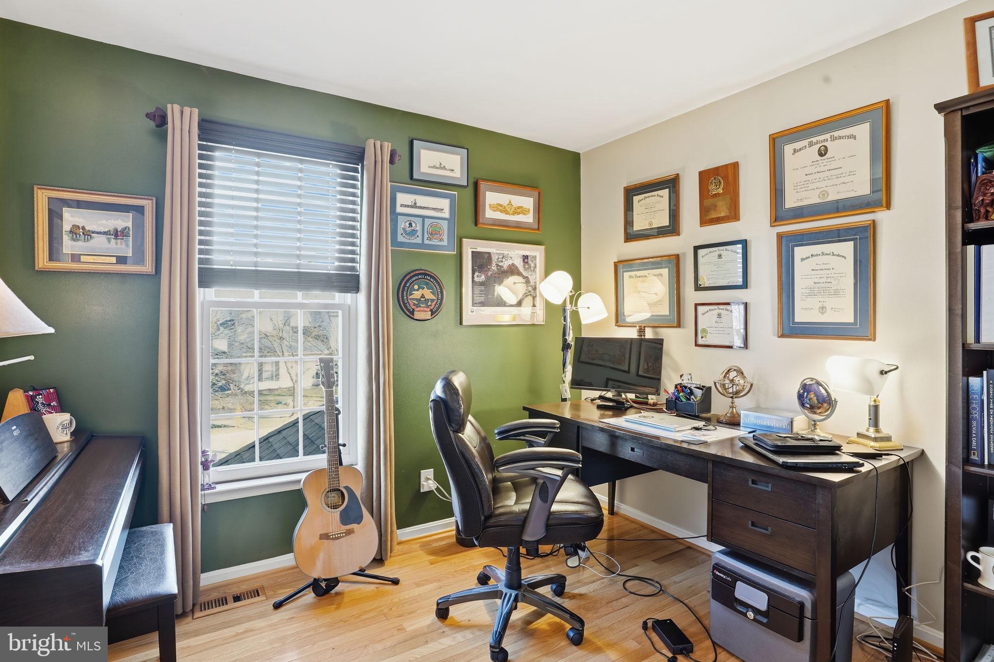 PEACHTREE EAST - Residential