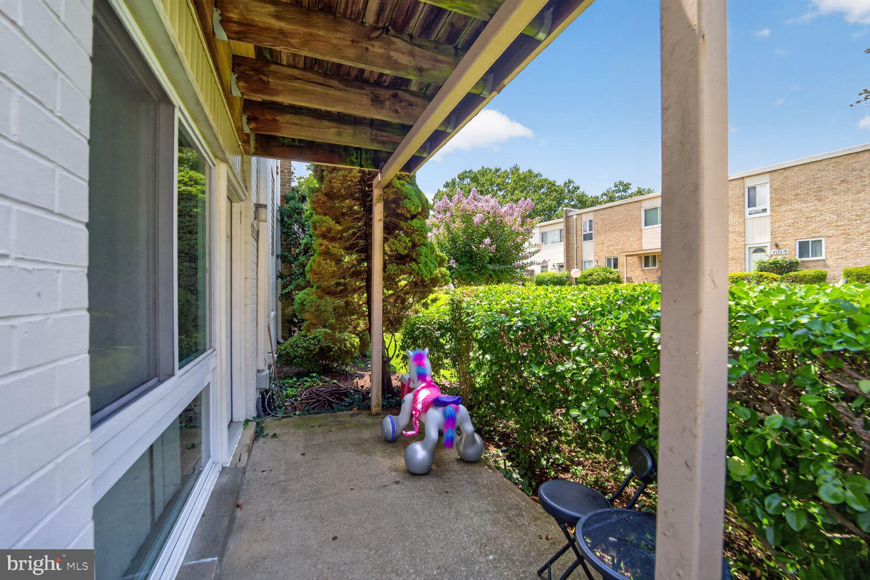 3111 UNIVERSITY BOULEVARD W F4