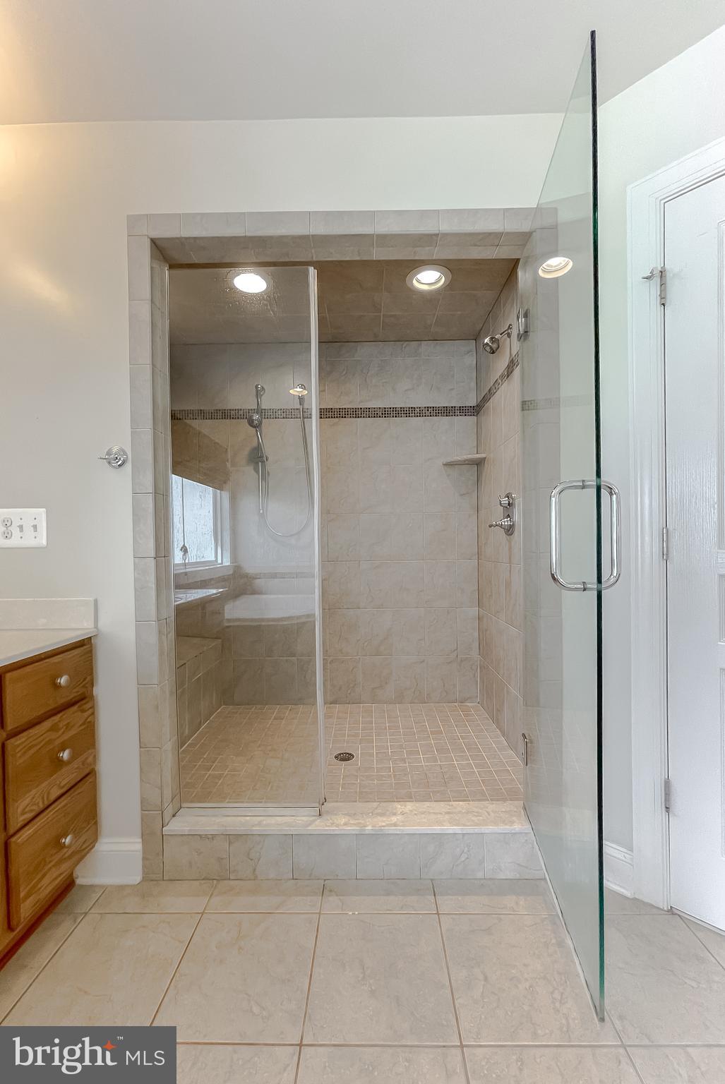 LEONARDS GRANT - Residential