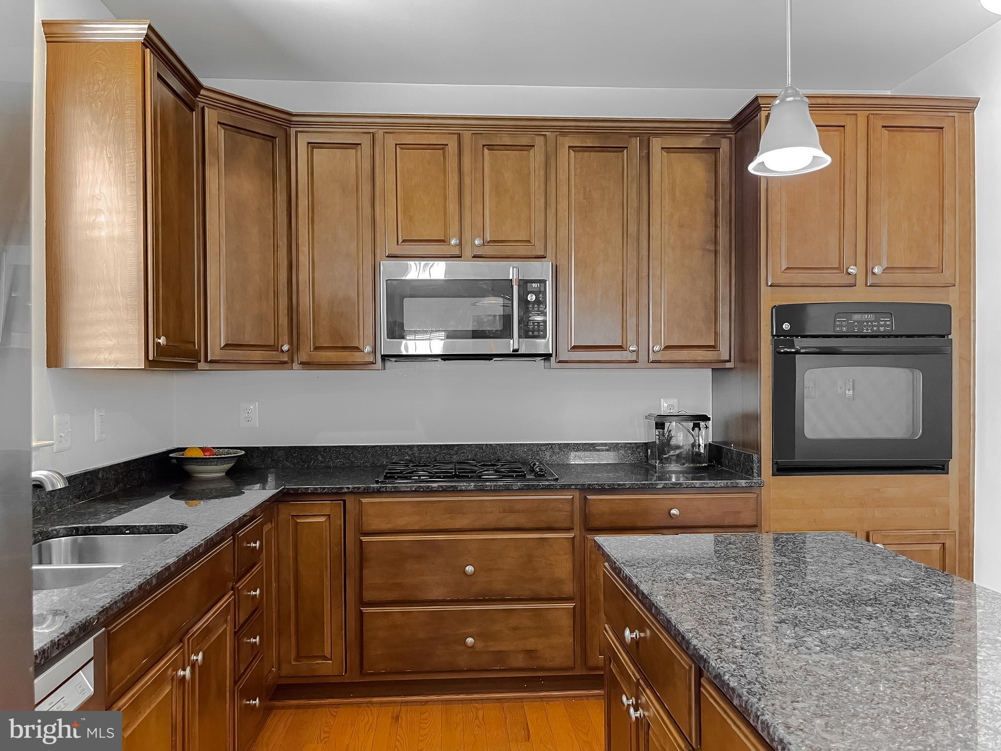 LEONARDS GRANT - Residential