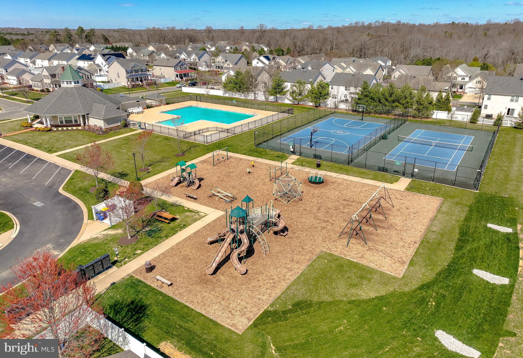 LEONARDS GRANT - Residential