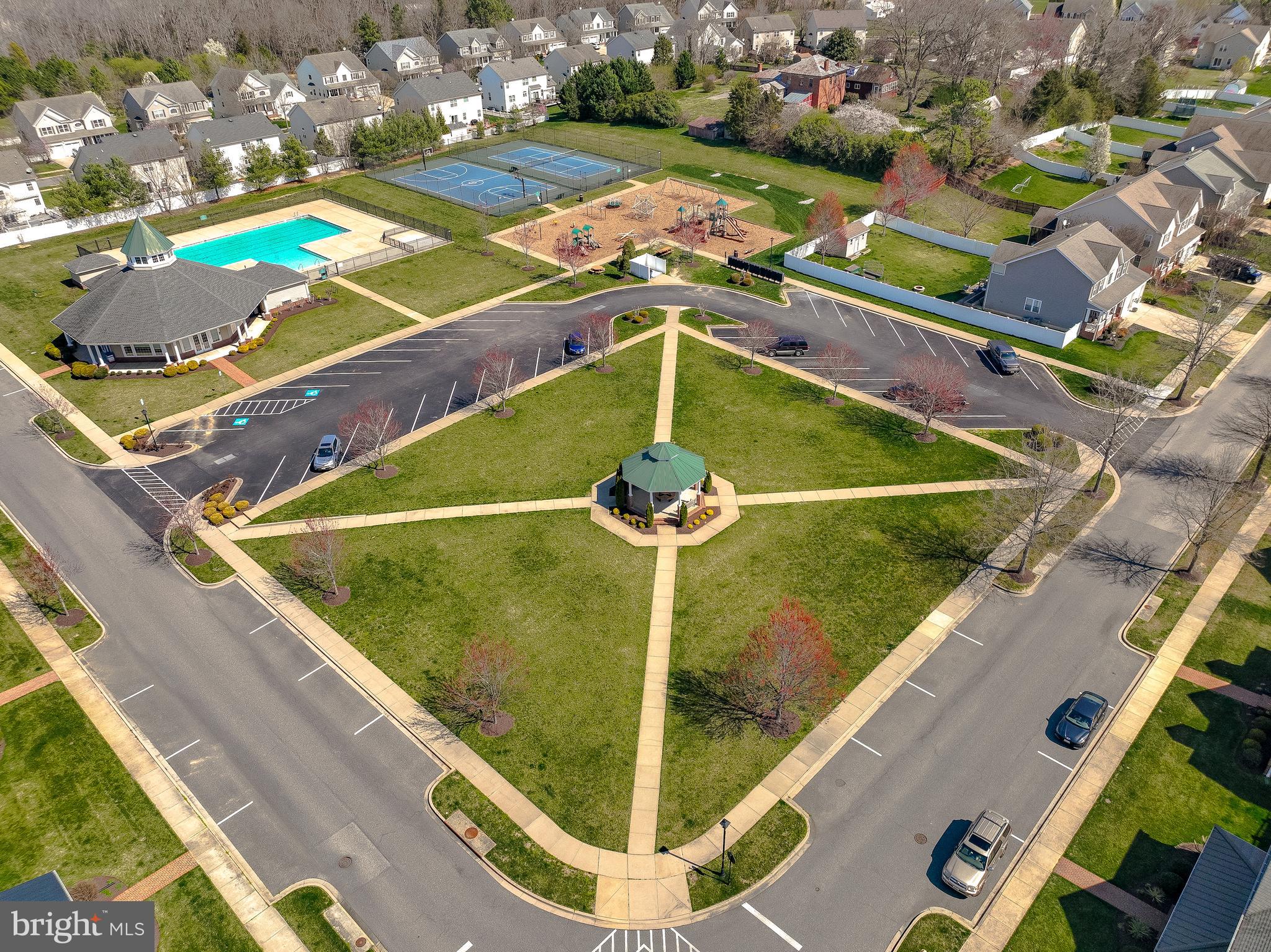 LEONARDS GRANT - Residential