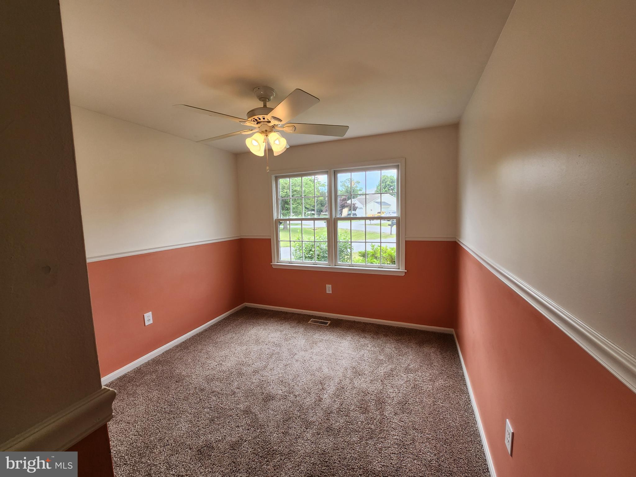 SPRING MILLS COMMONS - Residential