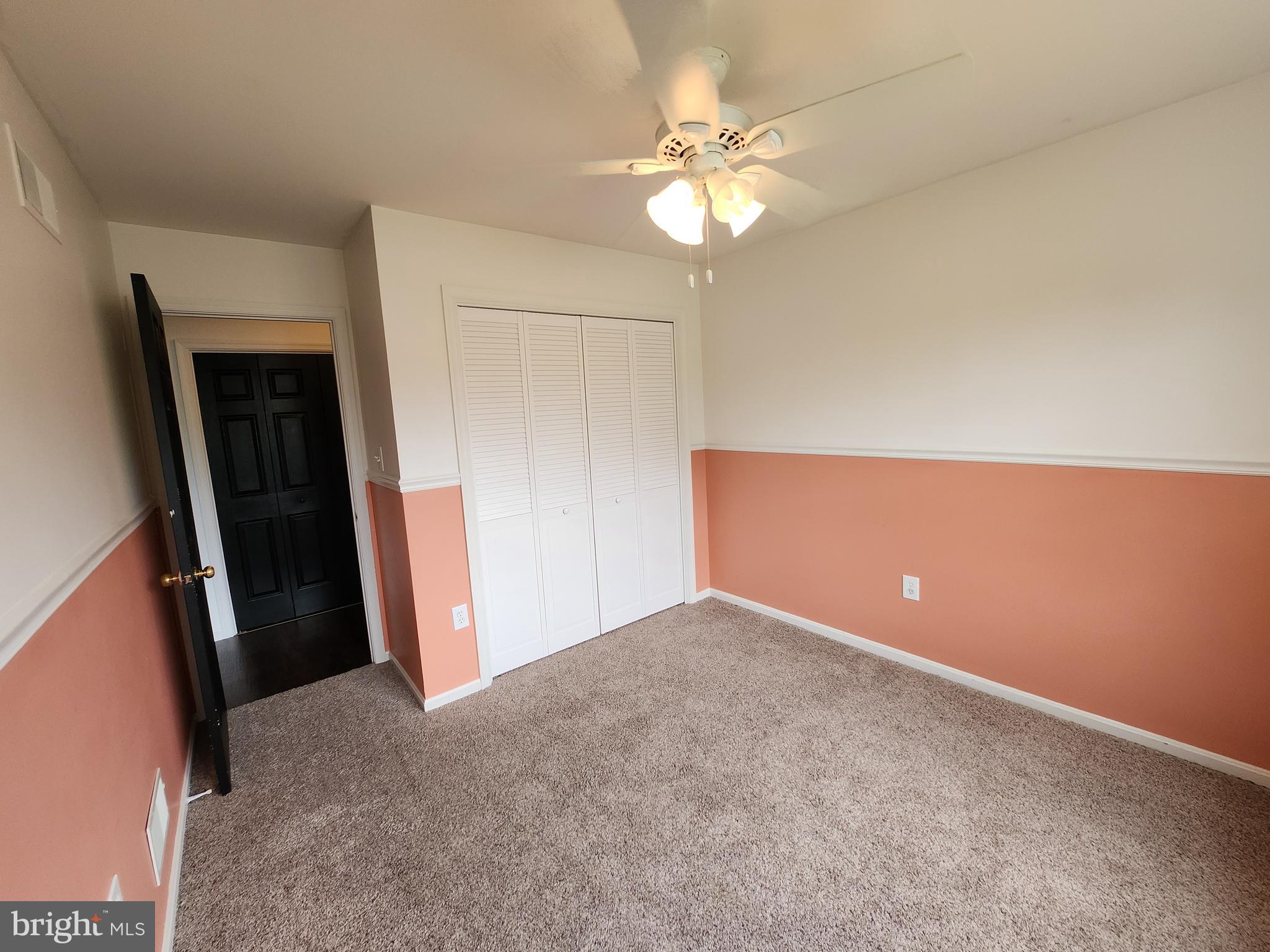 SPRING MILLS COMMONS - Residential