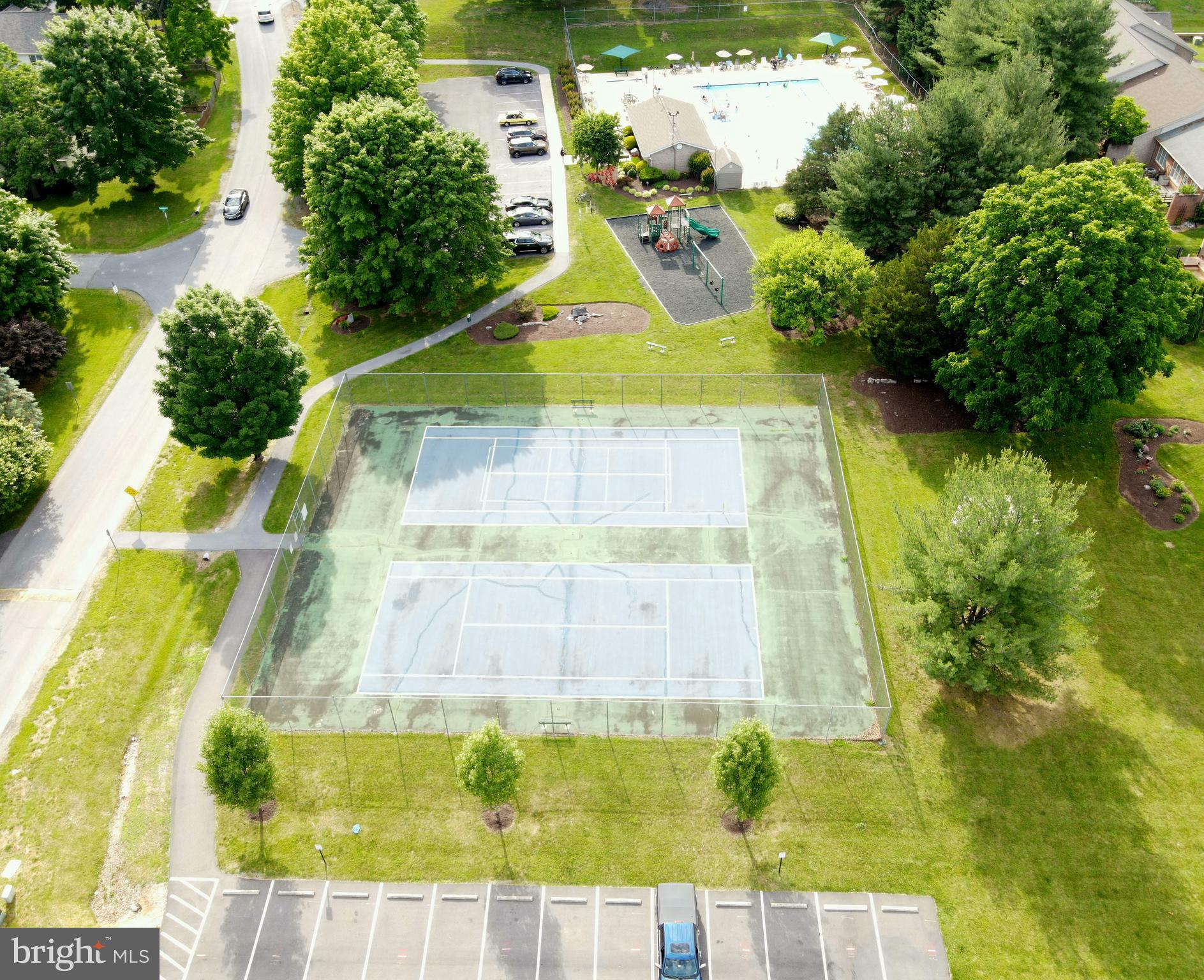 SPRING MILLS COMMONS - Residential