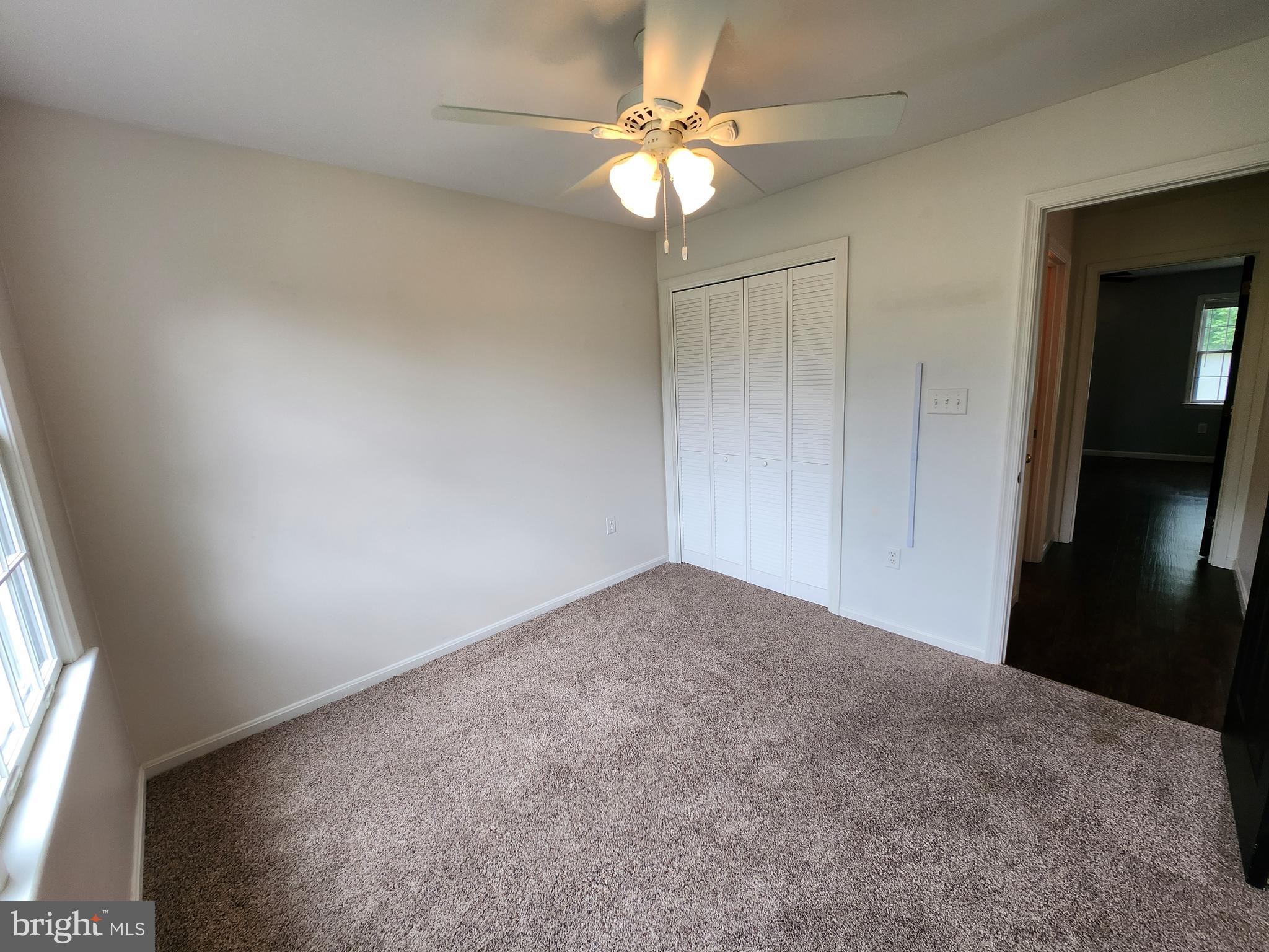 SPRING MILLS COMMONS - Residential