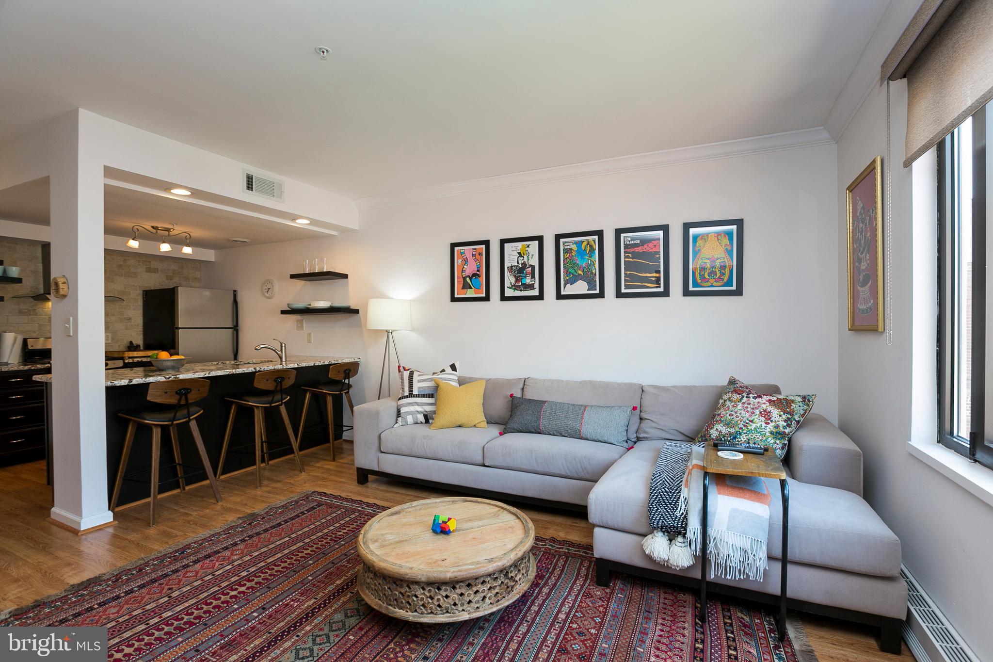 HENDERSON'S WHARF - Residential