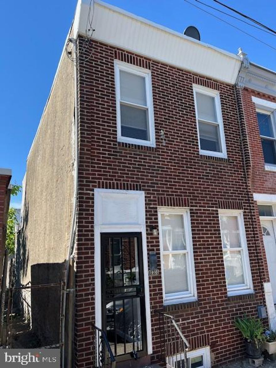 This end unit features a private rear yard, modern finishes and second floor laundry area.  Heat is provided by hot air and baseboard heat.  Central air cools the entire first floor.