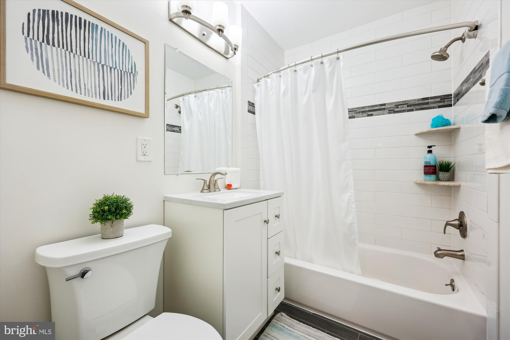 PARKSIDE CONDOMINIUMS - Residential