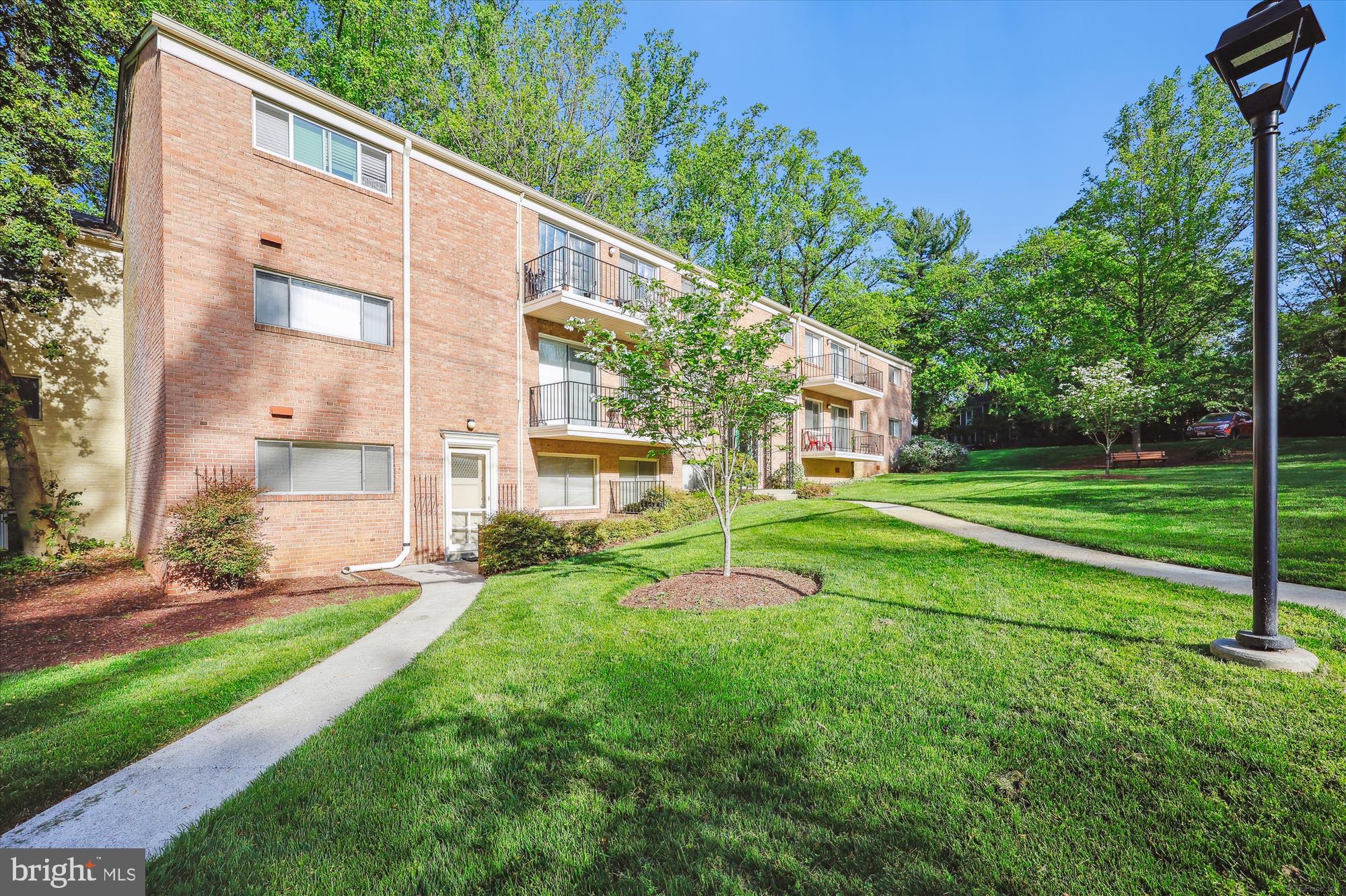 PARKSIDE CONDOMINIUMS - Residential