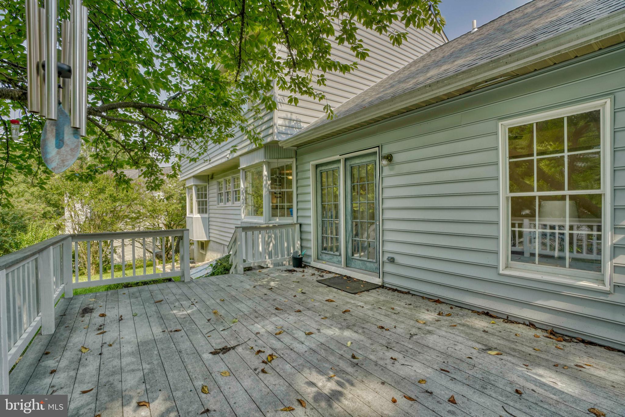 MEADOW WOODS - Residential