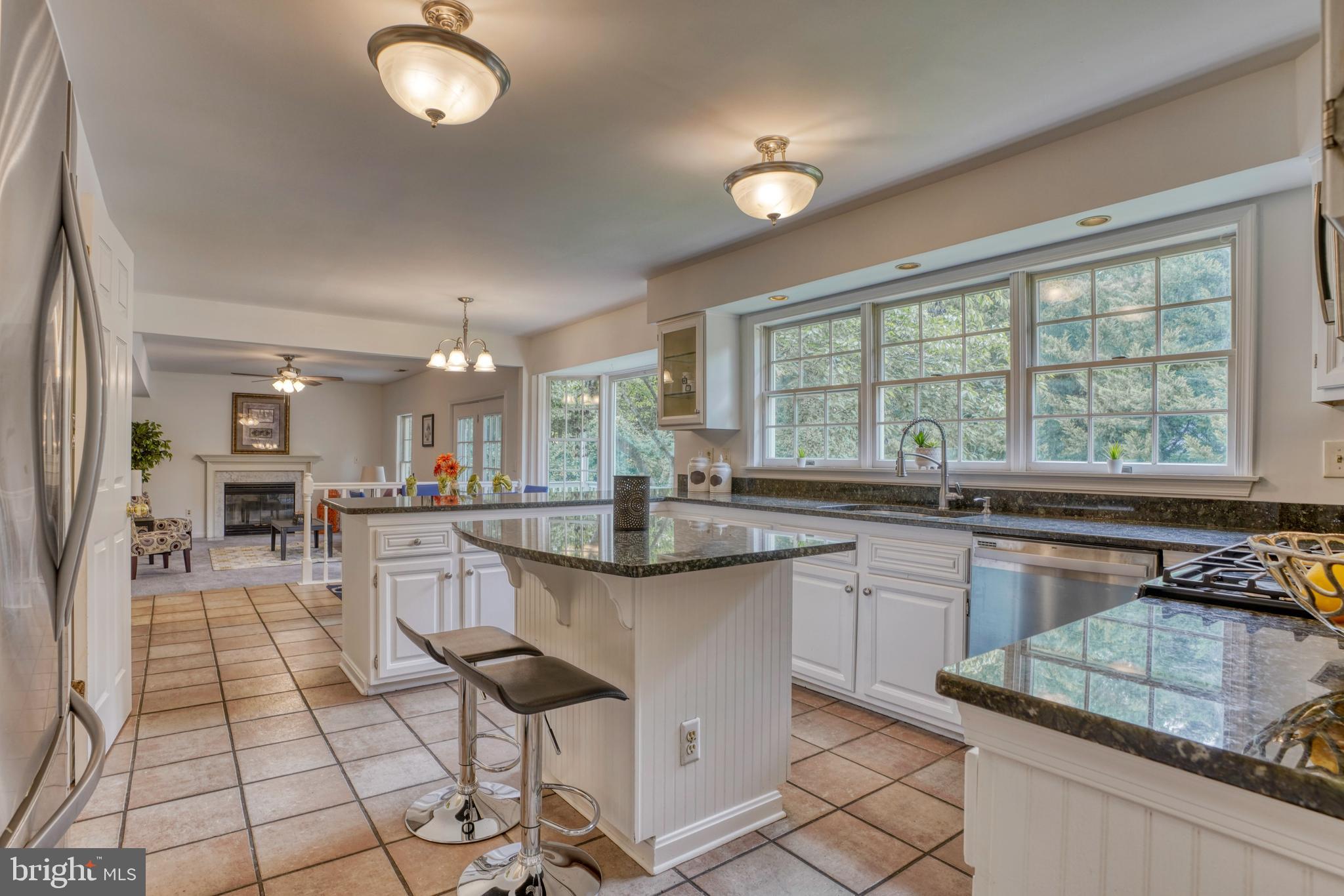 MEADOW WOODS - Residential